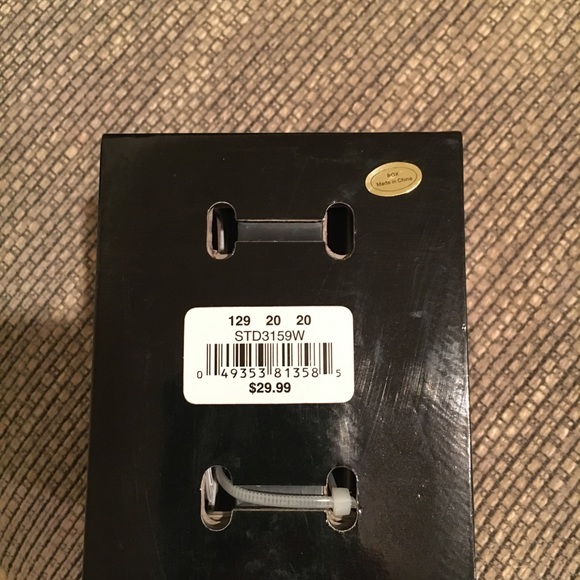 Woman’s Watch - Picture 5 of 5